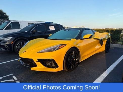 Used 2025 Chevrolet Corvette Stingray Convertible w/ 1LT RWD image 2
