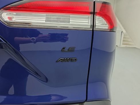 Used 2022 Toyota Corolla Cross LE w/ Moonroof Package image 50