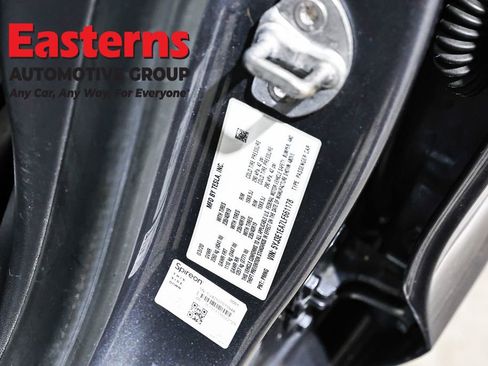 Used 2020 Tesla Model 3 Standard Range Plus image 30