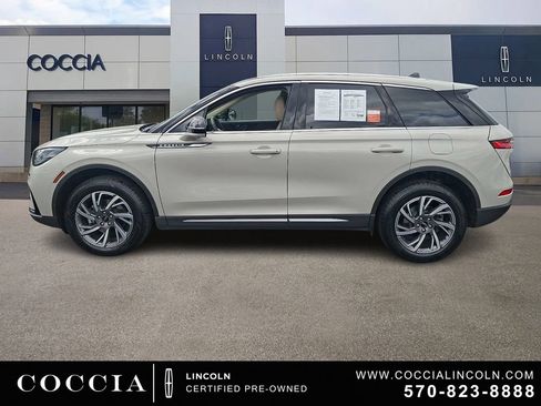 Certified 2023 Lincoln Corsair AWD w/ Equipment Group 101A image 7