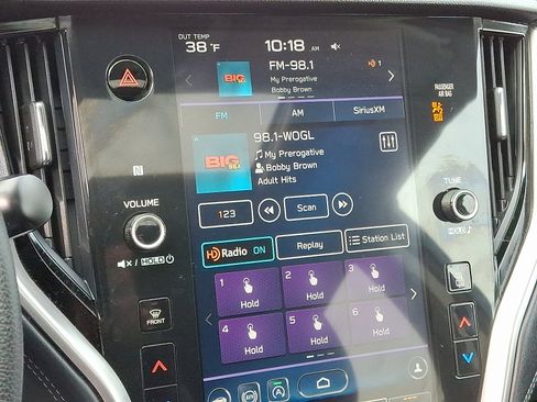 Used 2021 Subaru Outback Premium image 19