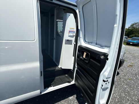 New 2026 GMC Savana 2500 w/ Driver Convenience Package RWD image 39