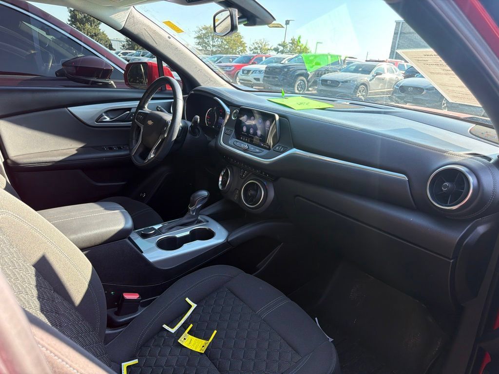 Used 2020 Chevrolet Blazer LT FWD image 5