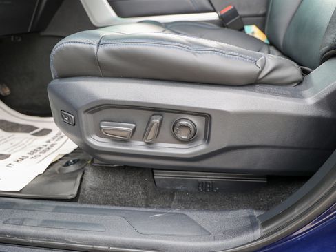 Used 2025 Toyota Tundra Platinum AWD/4WD image 46