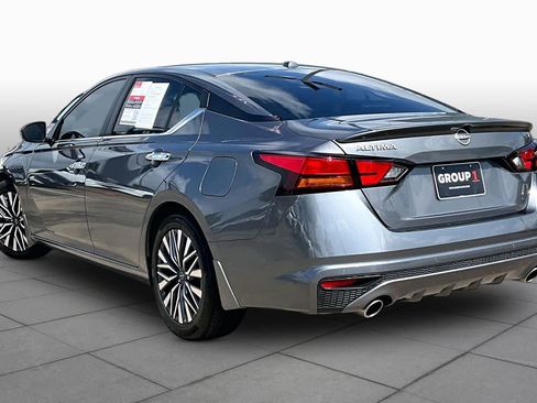 Certified 2024 Nissan Altima 2.5 SV w/ SV Premium Package FWD image 12