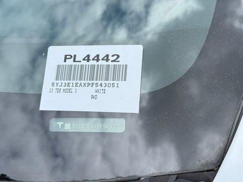 Used 2023 Tesla Model 3 Standard Range RWD image 9