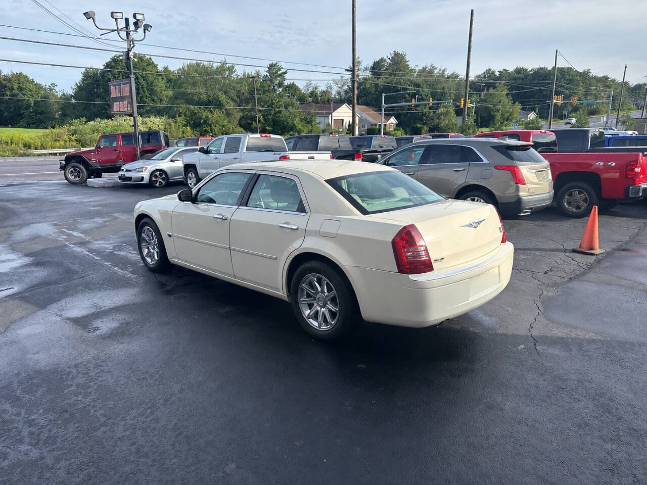 Used 2005 Chrysler 300 C w/ Sound Group II RWD image 4