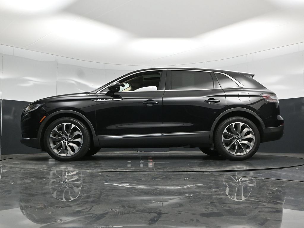 Used 2023 Lincoln Nautilus Reserve w/ Equipment Group 201A AWD/4WD image 57
