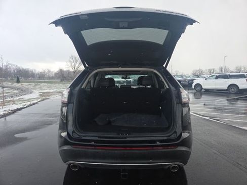 Used 2018 Ford Edge Titanium w/ Equipment Group 301A image 10