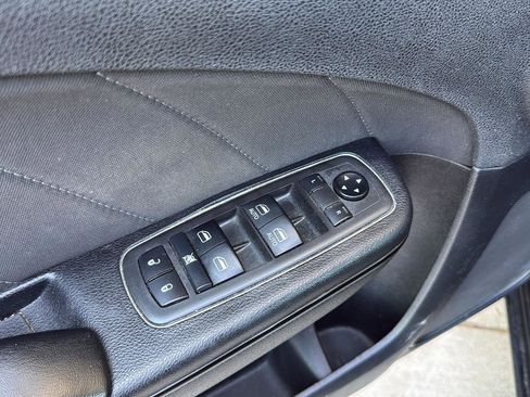 Used 2021 Dodge Charger SXT w/ Blacktop Package RWD image 13