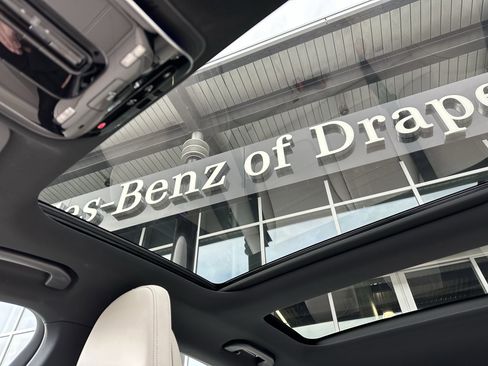 Certified 2025 Mercedes-Benz C 300 4MATIC Sedan image 25