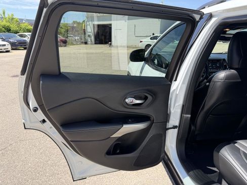 Used 2021 Jeep Cherokee Latitude Lux 80th Anniv w/ Quick Order Package 26U 80TH AWD/4WD image 20