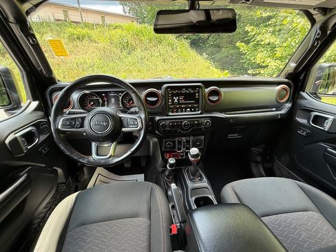 Used 2021 Jeep Gladiator Mojave AWD/4WD image 11