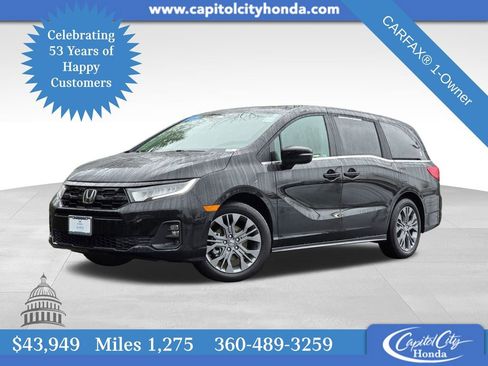 Certified 2026 Honda Odyssey Touring image 1