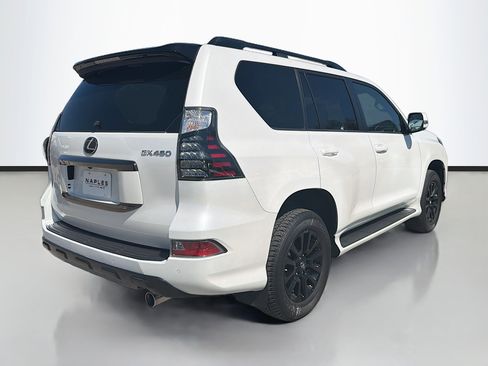 Used 2023 Lexus GX 460 w/ Black Line Special Edition image 3