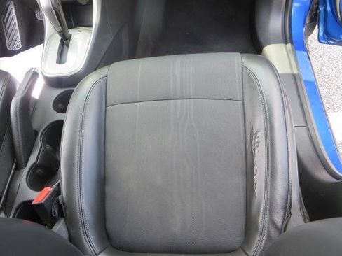 Used 2016 Chevrolet Trax LT w/ LT Convenience Package AWD/4WD image 28
