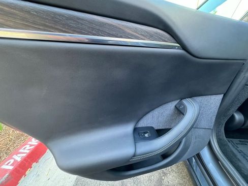 Used 2022 Tesla Model S AWD/4WD image 15