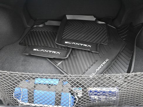 Certified 2025 Hyundai Elantra Sport image 10