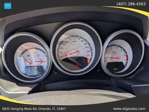 Used 2009 Dodge Grand Caravan SXT FWD image 14