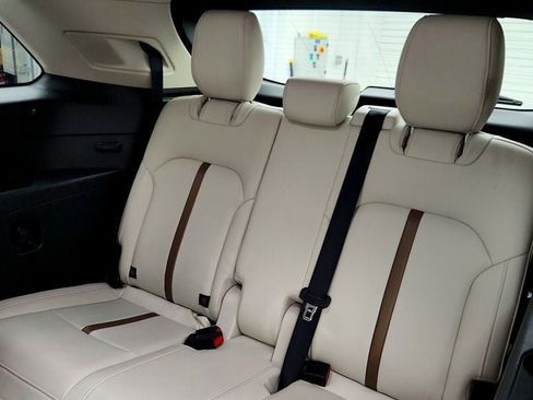 Used 2024 MAZDA CX-90 Plug-In Hybrid w/ Premium Plus image 19