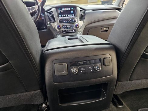 Used 2018 GMC Yukon XL SLT AWD/4WD image 29