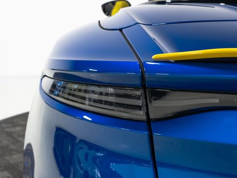 Used 2023 Aston Martin DBS Superleggera Volante RWD image 31