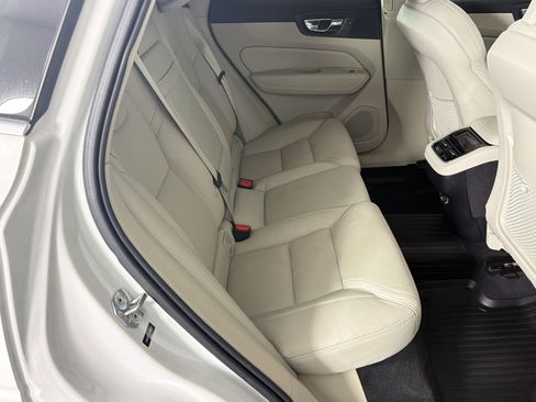 Used 2020 Volvo XC60 T6 Inscription image 28