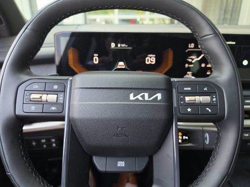 Used 2027 Kia Telluride EX w/ Towing Package FWD image 7