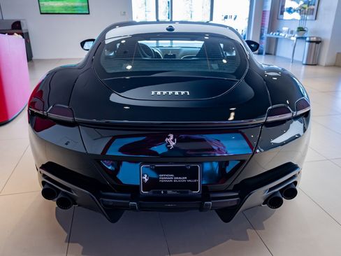 Used 2022 Ferrari Roma image 5