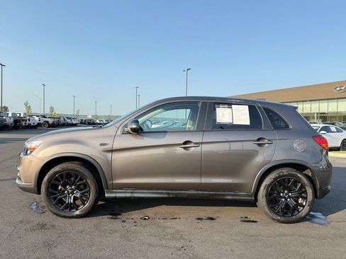 Used 2017 Mitsubishi Outlander Sport ES AWD/4WD image 9