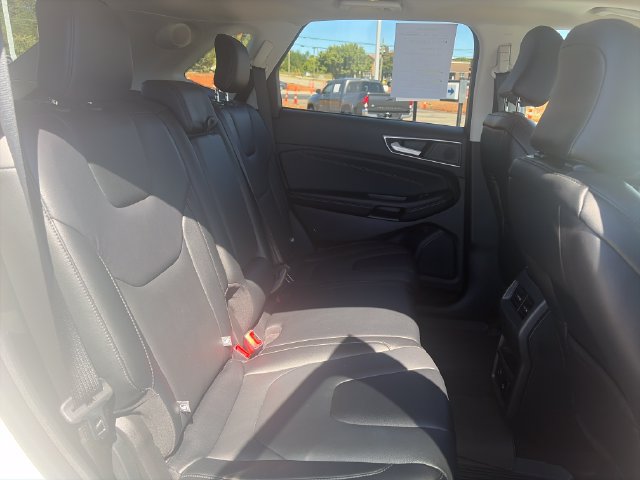 Used 2022 Ford Edge Titanium AWD/4WD image 13