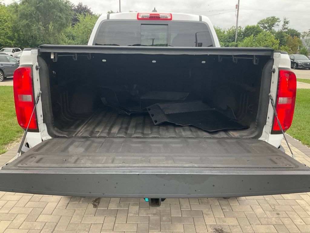 Used 2017 Chevrolet Colorado Z71 AWD/4WD image 38