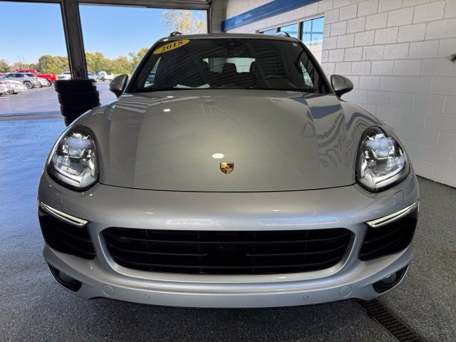 Used 2018 Porsche Cayenne Platinum Edition w/ Premium Package Plus AWD/4WD image 3