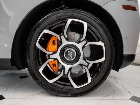 Used 2022 Rolls-Royce Cullinan w/ Dark Exterior Package image 16