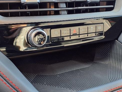 New 2026 Ford Explorer ST-Line w/ ST-Line Street Pack image 8