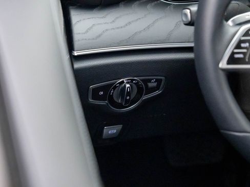 Certified 2022 Mercedes-Benz E 450 4MATIC Cabriolet image 19