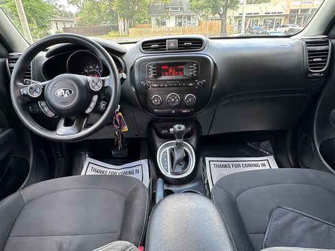 Used 2014 Kia Soul FWD image 15