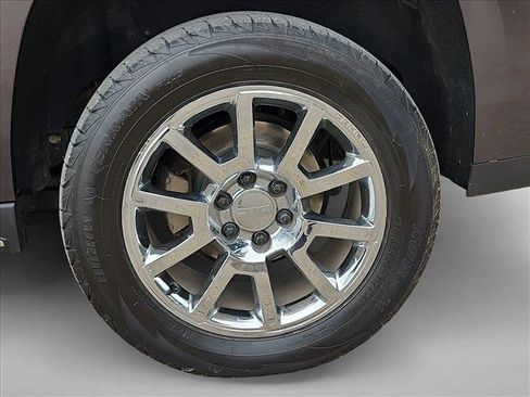 Used 2017 GMC Yukon XL Denali w/ Open Road Package image 26