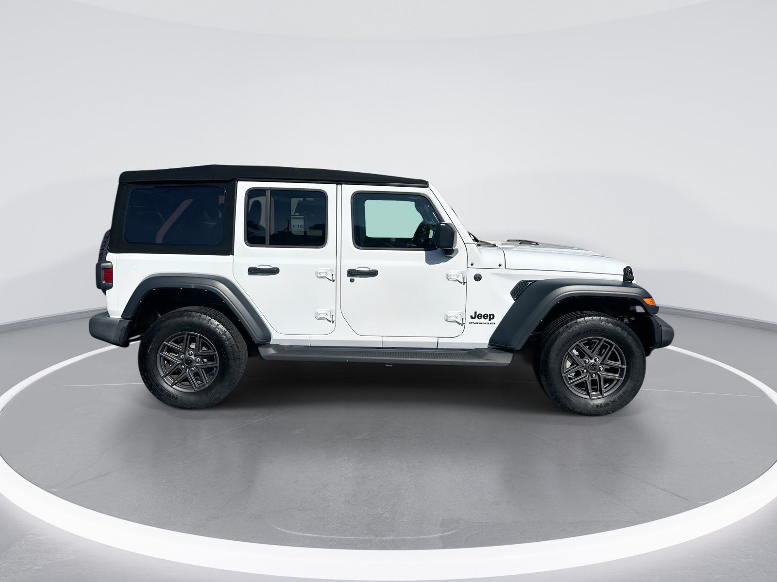 Used 2024 Jeep Wrangler Unlimited Sport AWD/4WD image 10