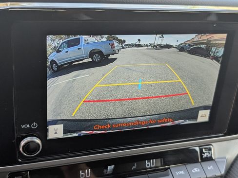 Used 2025 Toyota Camry SE FWD image 6
