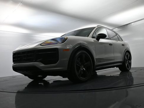 Certified 2026 Porsche Cayenne GTS image 45