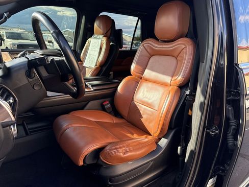 Used 2020 Lincoln Navigator L Reserve w/ Equipment Group 208A Reserve image 65