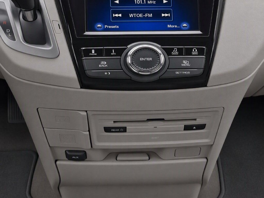 Used 2016 Honda Odyssey SE image 26