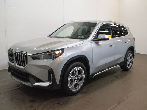 Used 2025 BMW X1 xDrive28i w/ Convenience Package AWD/4WD image 8