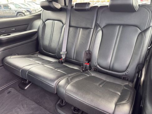 Used 2024 Jeep Wagoneer Series III image 23