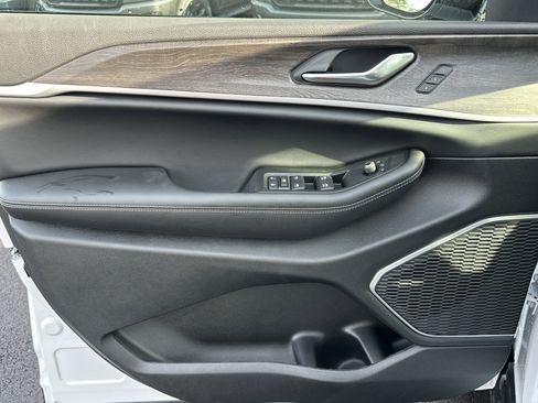 New 2026 Jeep Grand Cherokee Limited AWD/4WD image 28