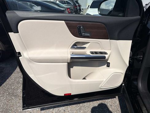 Used 2023 Mercedes-Benz GLA 250 image 18