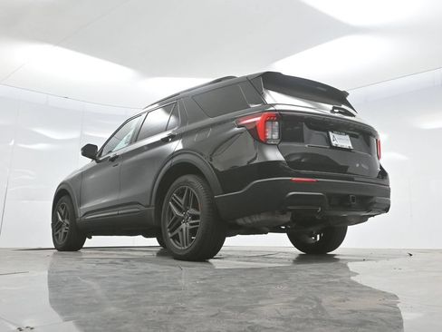 Used 2025 Ford Explorer ST-Line w/ Premium Package AWD/4WD image 61