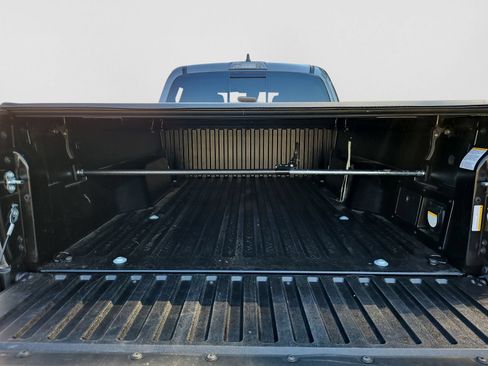 Used 2021 Toyota Tacoma TRD Sport RWD image 17