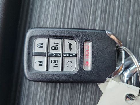 Used 2022 Honda Odyssey Touring image 34